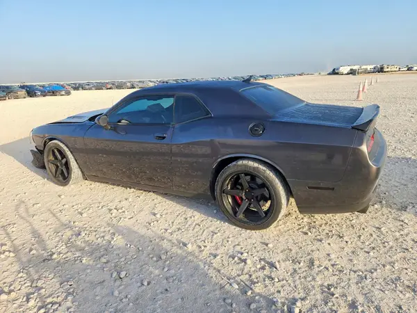 2C3CDZFJ5JH165999 — 2018 Dodge Challenger, фото 2 с аукциона Copart 08.10.2026, Передняя часть