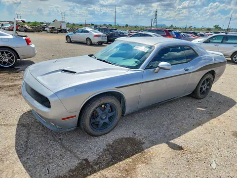 2C3CDZAG3JH143429 — 2018 Dodge Challenger, Flood (Water/Flood), before-repair photos