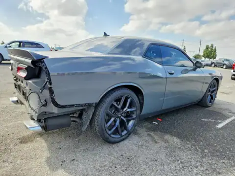 2C3CDZBT2KH708850 — 2019 Dodge Challenger, photo 3 from Copart 22.09.2026, Rear end