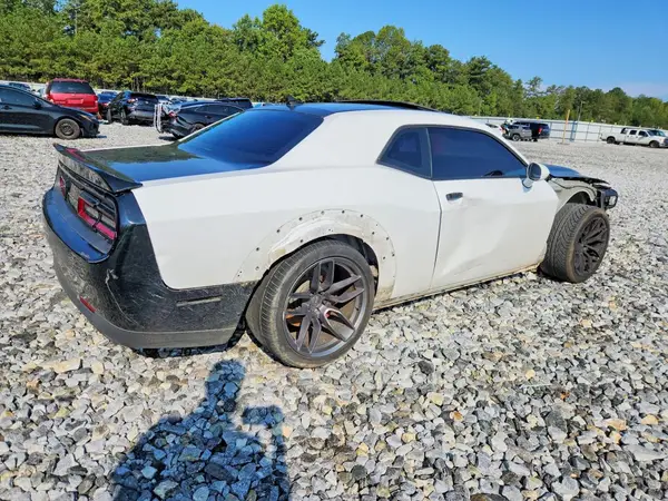 2C3CDZL99KH570601 — 2019 Dodge Challenger, zdjęcie 3 z Copart, Wandalizm