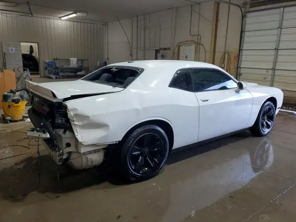 2C3CDZAGXKH672104 — 2019 Dodge Challenger, photo 3 from Copart, Rear end