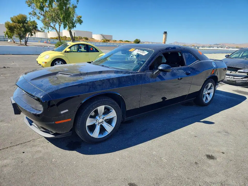 2C3CDZAG7KH746787 Dodge Challenger 2019 — Rear end damage, before-repair photo
