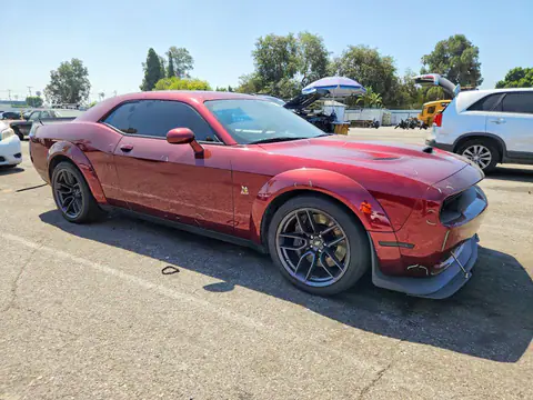 2C3CDZFJ3LH235826 — 2020 Dodge Challenger, фото 4 с аукциона Copart 29.09.2026, Вандализм