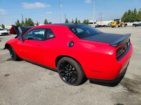 2C3CDZJG8LH138648 — 2020 Dodge Challenger, photo 2 from Copart, Front end