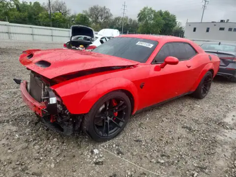 2C3CDZC93LH106169 — 2020 Dodge Challenger, წინა ნაწილი (Front End), ფოტოები შეკეთებამდე