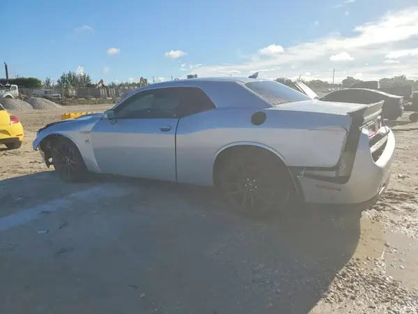 2C3CDZFJ6LH104423 — 2020 Dodge Challenger, photo 2 from Copart, Front end