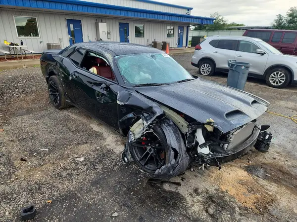 2C3CDZL92LH230241 — 2020 Dodge Challenger, фото 4 с аукциона Copart, Передняя часть