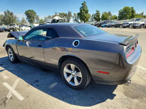 2C3CDZAG3LH149038 — 2020 Dodge Challenger, photo 2 from Copart 15.10.2026, Front end