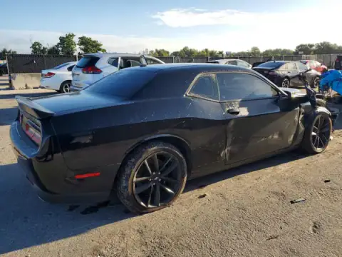 2C3CDZJG8MH651240 — 2021 Dodge Challenger, фото 3 з Copart, Передня частина
