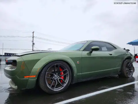 2C3CDZFJ3MH670248 — 2021 Dodge Challenger, უკანა ნაწილი, ფოტოები შეკეთებამდე