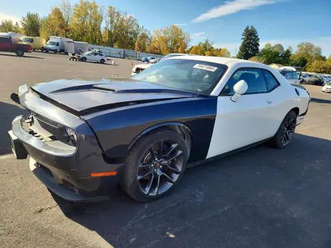 2C3CDZFJ7MH620484 — 2021 Dodge Challenger, Przód (Front End), zdjęć przed naprawą