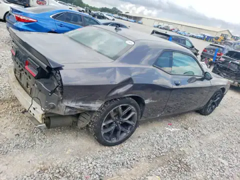 2C3CDZBT1NH192033 — 2022 Dodge Challenger, photo 3 from Copart 24.09.2026, All-over damage
