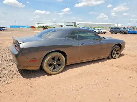 2C3CDZAG2NH261087 — 2022 Dodge Challenger, photo 3 from Copart 22.10.2026, Front end