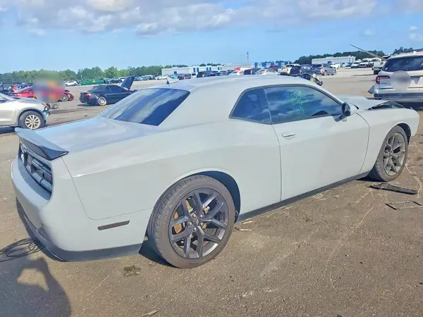 2C3CDZJG5NH238581 — 2022 Dodge Challenger, фото 3 с аукциона Copart, Передняя часть