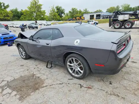 2C3CDZKGXNH247727 — 2022 Dodge Challenger, foto 2 de Copart, Parte delantera