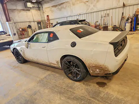 2C3CDZFJ2NH125269 — 2022 Dodge Challenger, ფოტო 2, Copart 21.10.2026, წინა ნაწილი
