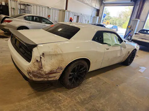 2C3CDZFJ2NH125269 — 2022 Dodge Challenger, ფოტო 3, Copart 21.10.2026, წინა ნაწილი