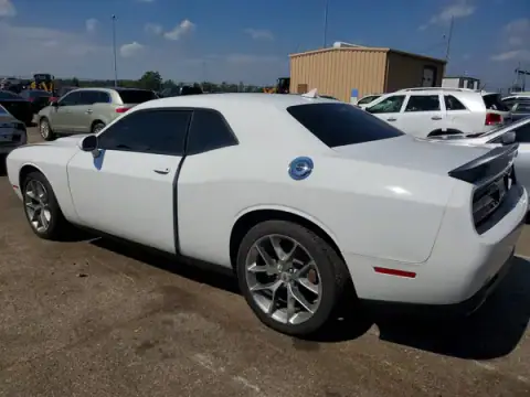 2C3CDZAG4PH644984 — 2023 Dodge Challenger, photo 2 from Copart 21.10.2026, Flood