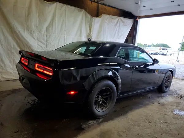2C3CDZL92PH101339 — 2023 Dodge Challenger, photo 3 from Copart 14.10.2026, Flood