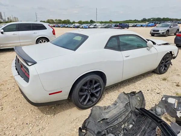 2C3CDZAG3PH587015 — 2023 Dodge Challenger, фото 3 с аукциона Copart 06.10.2026, Передняя часть