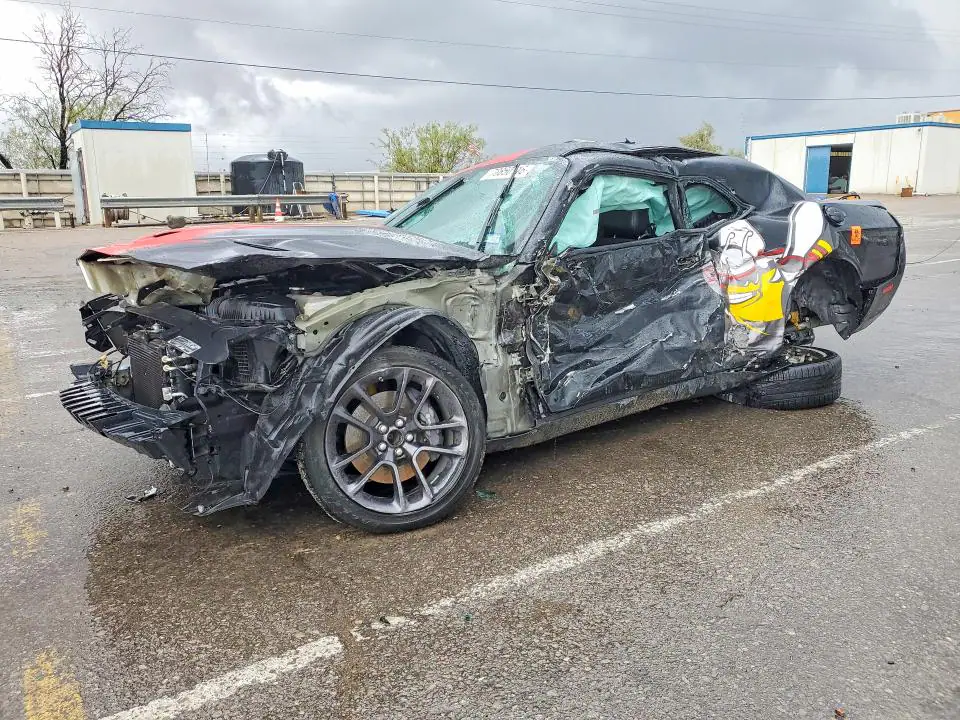 2C3CDZFJ5PH694801 Dodge Challenger 2023 — Front end damage, before-repair photo