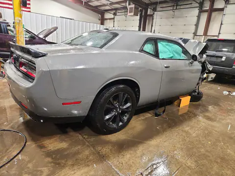 2C3CDZGG7PH568281 — 2023 Dodge Challenger, photo 3 from Copart, Front end