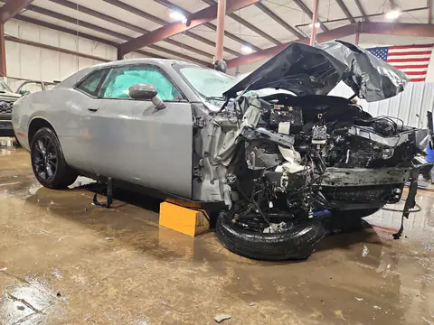 2C3CDZGG7PH568281 — 2023 Dodge Challenger, photo 4 from Copart, Front end