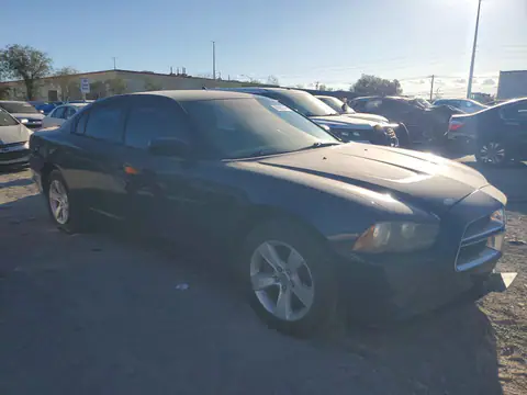 2C3CDXBG4DH726650 — 2013 Dodge Charger, фото 4 с аукциона Copart 06.10.2026, Задняя часть