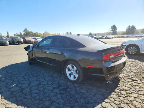 2C3CDXBG9EH215940 — 2014 Dodge Charger, photo 2 from Copart 16.10.2026, Front end