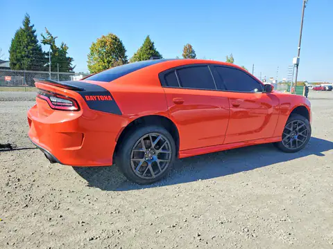 2C3CDXCT1JH329873 — 2018 Dodge Charger, zdjęcie 3 z Copart 27.10.2026, Przód