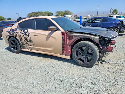 2C3CDXGJ6KH576395 — 2019 Dodge Charger, photo 4 from Copart 13.10.2026, Front end