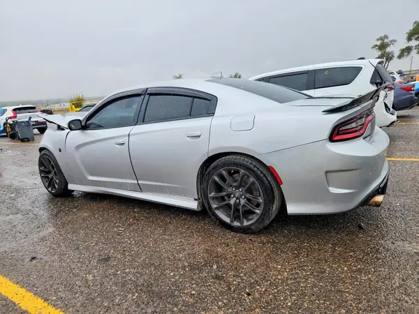 2C3CDXGJ2MH511224 — 2021 Dodge Charger, zdjęcie 2 z Copart 06.10.2026, Przód
