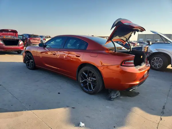 2C3CDXBG5MH574460 — 2021 Dodge Charger, zdjęcie 2 z Copart, Przód