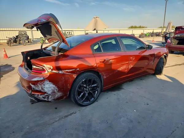 2C3CDXBG5MH574460 — 2021 Dodge Charger, zdjęcie 3 z Copart, Przód