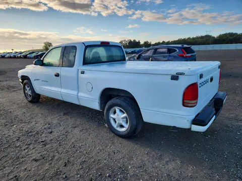 2000 DODGE DAKOTA VIN 1B7GL22X8YS672223 фото 2