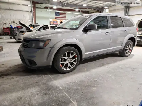 3C4PDCEG0JT352249 — 2018 Dodge Journey, Задняя часть, фото до ремонта