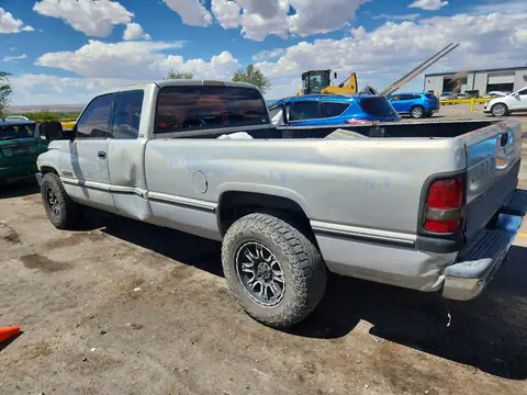 1996 DODGE RAM 2500 VIN 1B7KC23C2TJ188732 фото 2