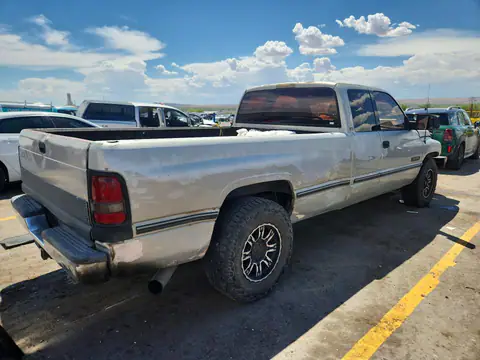 1996 DODGE RAM 2500 VIN 1B7KC23C2TJ188732 фото 3