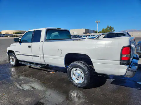 2002 DODGE RAM 2500 VIN 3B7KC23W22M210904 фото 2