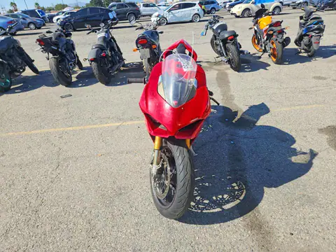ZDMDAGNW0JB000434 — 2018 Ducati Panigale, photo 2 from Copart 06.10.2026, Flood