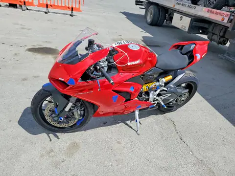 ZDMHAATW9NB007969 — 2022 Ducati Panigale, zdjęcie 3 z Copart 27.10.2026, Bok