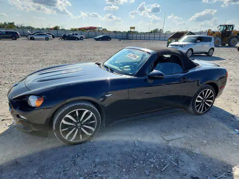 JC1NFAEK2K0143617 — 2019 Fiat 124 Spider, Tył (Rear End), zdjęć przed naprawą