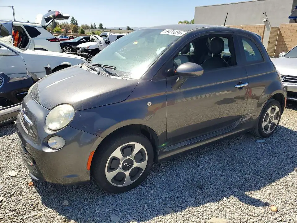2015 FIAT 500 VIN 3C3CFFGE2FT749771 фото 1