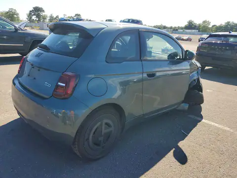 2025 FIAT 500 VIN ZFAFFAC49SX253963 фото 3