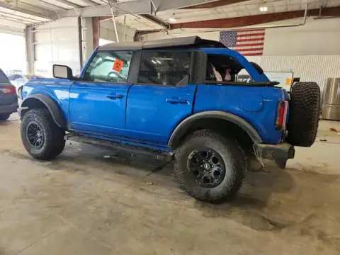 1FMEE5DPXMLA66647 — 2021 Ford Bronco, foto 2 de Copart 30.09.2026, Vuelco