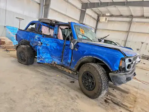 1FMEE5DPXMLA66647 — 2021 Ford Bronco, foto 4 de Copart 30.09.2026, Vuelco