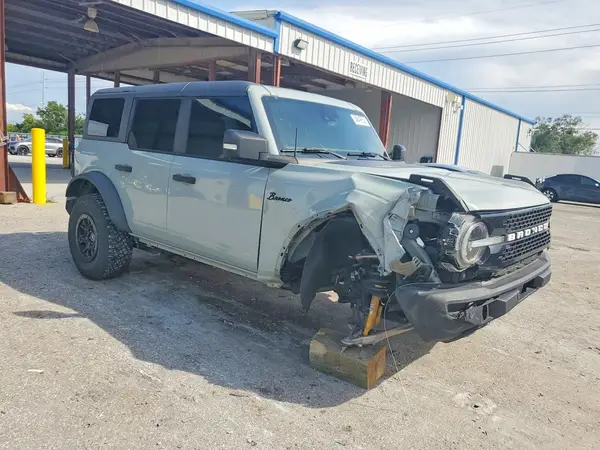1FMEE5DP0NLB86135 — 2022 Ford Bronco, photo 4 from Copart, Front end