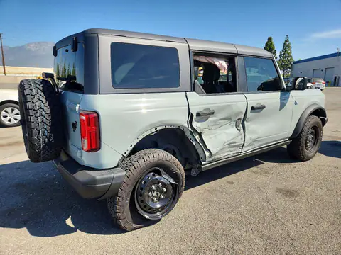 2023 Ford Bronco VIN 1FMEE5BP9PLA91983 фото 3