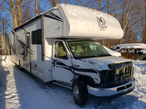 1FDXE4FS9KDC47153 Ford E-450 2020 — Front end damage, before-repair photo