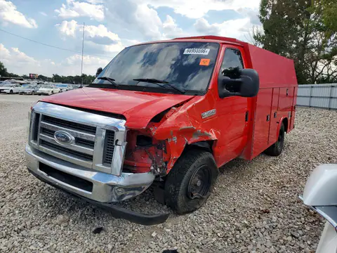 1FDWE3FL3GDC41970 — 2016 Ford E350 CUT S, Front end (Front End), before-repair photos